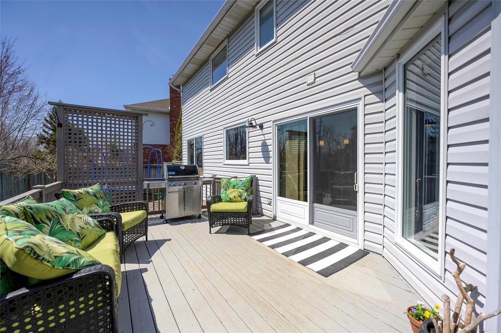 1867 WESTGROVE Drive, Sarnia, Ontario, Canada