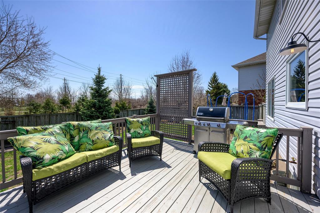 1867 WESTGROVE Drive, Sarnia, Ontario, Canada