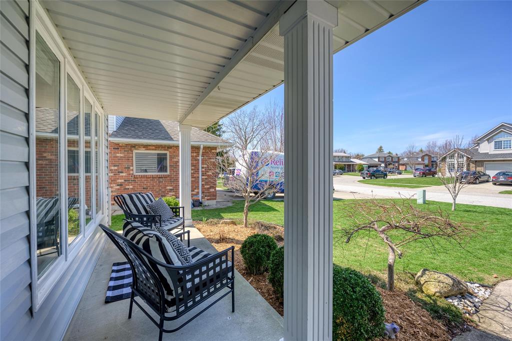 1867 WESTGROVE Drive, Sarnia, Ontario, Canada