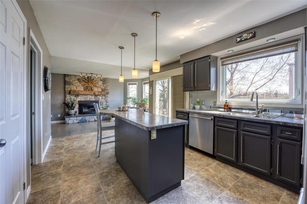 1867 WESTGROVE Drive, Sarnia, Ontario, Canada