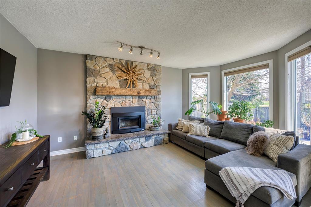 1867 WESTGROVE Drive, Sarnia, Ontario, Canada