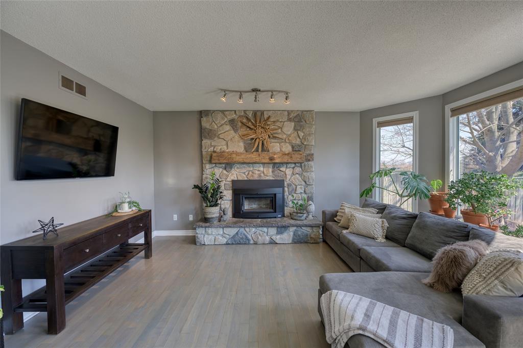 1867 WESTGROVE Drive, Sarnia, Ontario, Canada