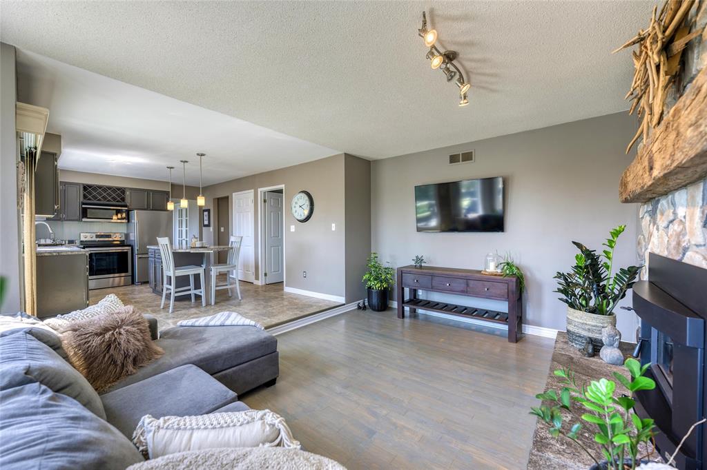 1867 WESTGROVE Drive, Sarnia, Ontario, Canada
