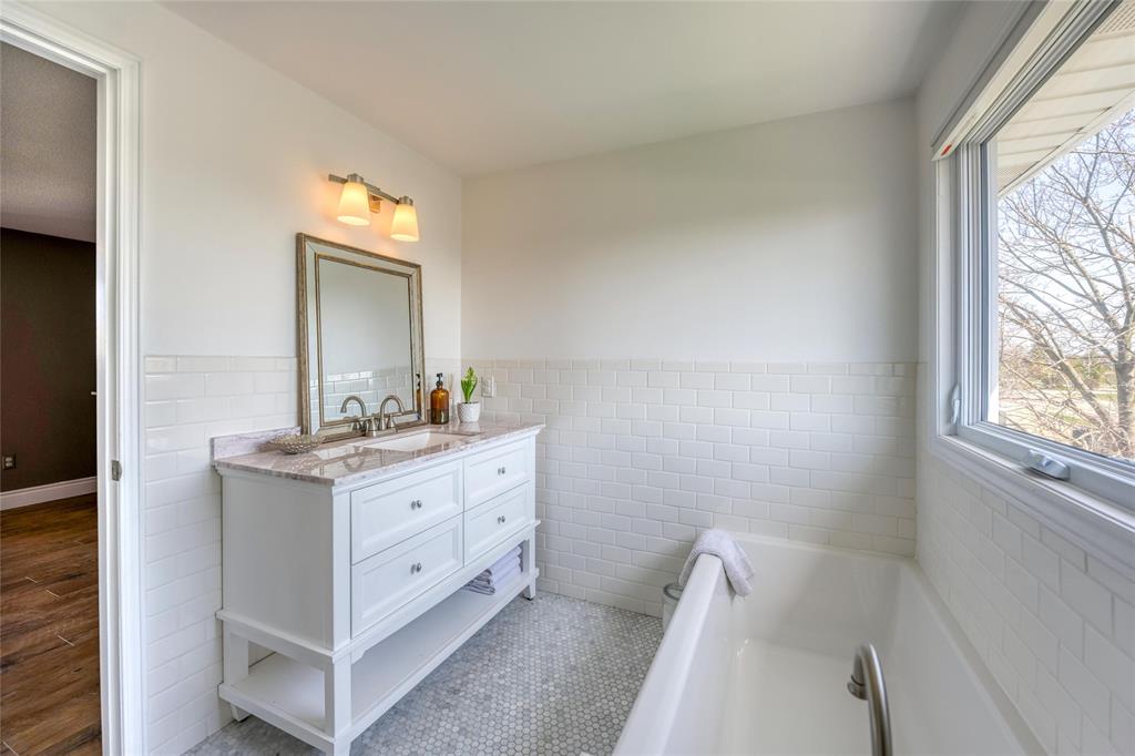 1867 WESTGROVE Drive, Sarnia, Ontario, Canada