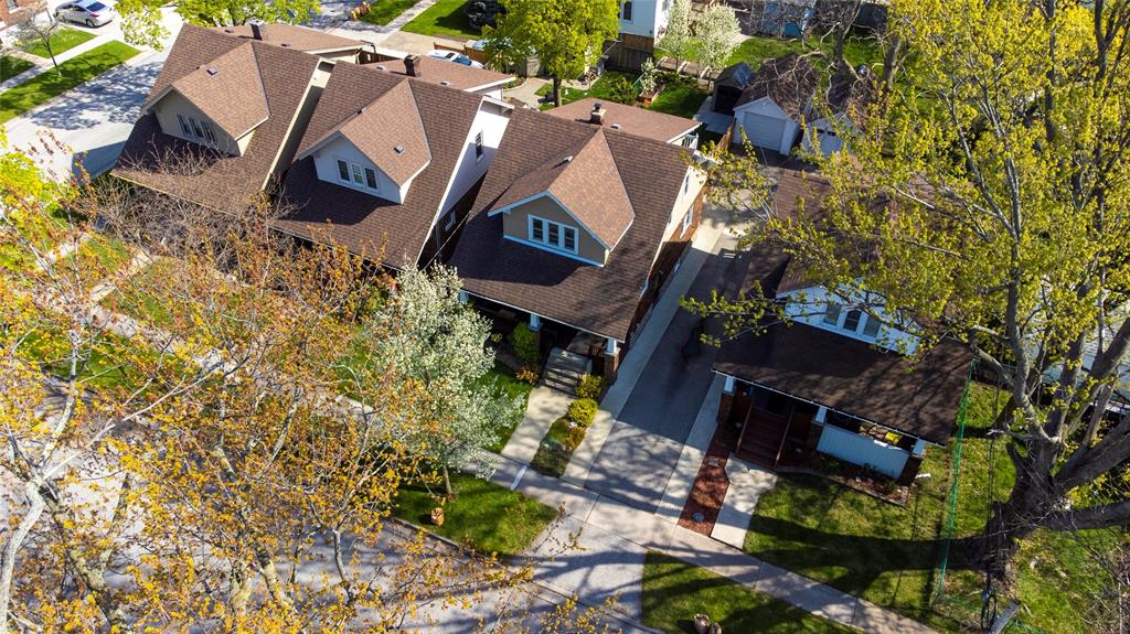 107 LINCOLN PARK, Sarnia, Ontario, Canada