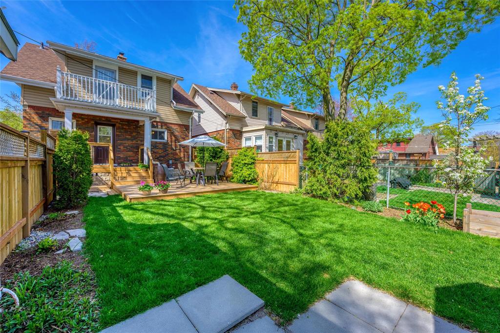 107 LINCOLN PARK, Sarnia, Ontario, Canada