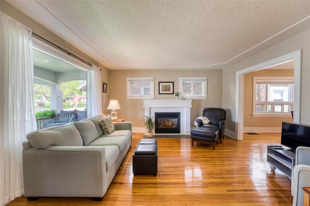 107 LINCOLN PARK, Sarnia, Ontario, Canada