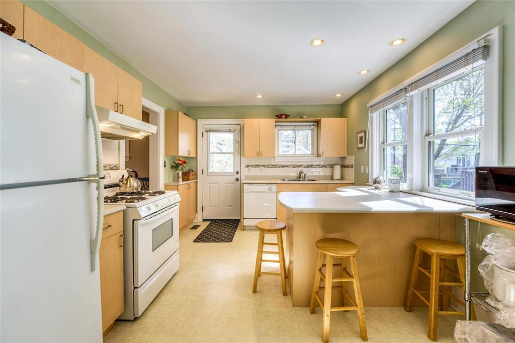 107 LINCOLN PARK, Sarnia, Ontario, Canada