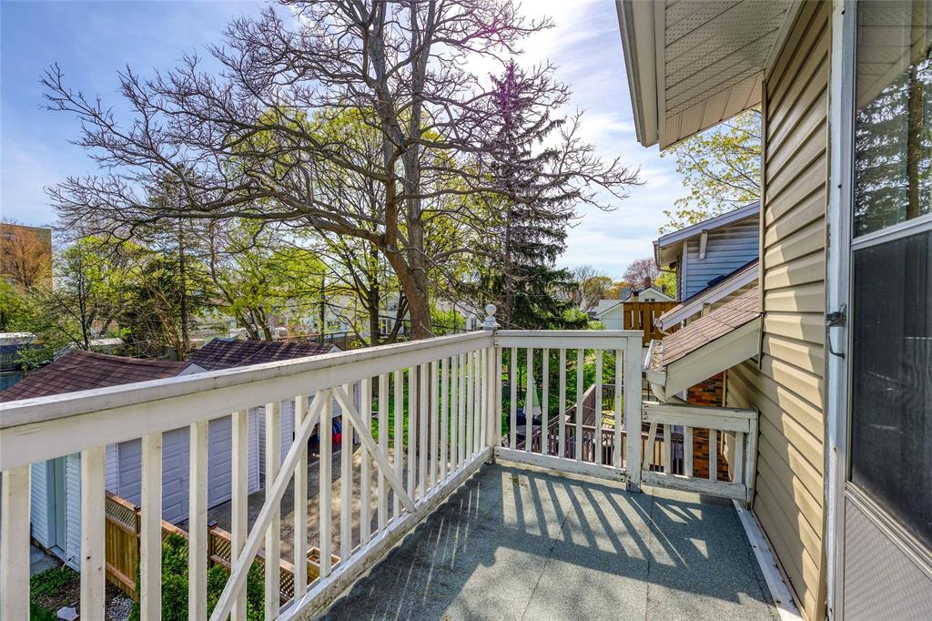 107 LINCOLN PARK, Sarnia, Ontario, Canada