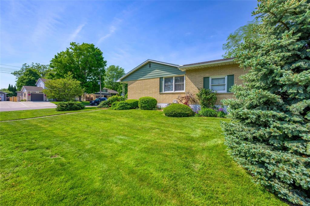 1334 ECHO Road, Sarnia, Ontario, Canada