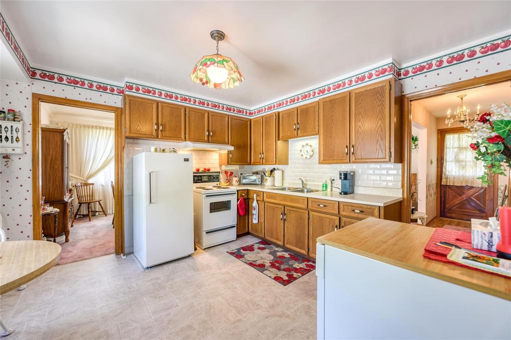 1334 ECHO Road, Sarnia, Ontario, Canada