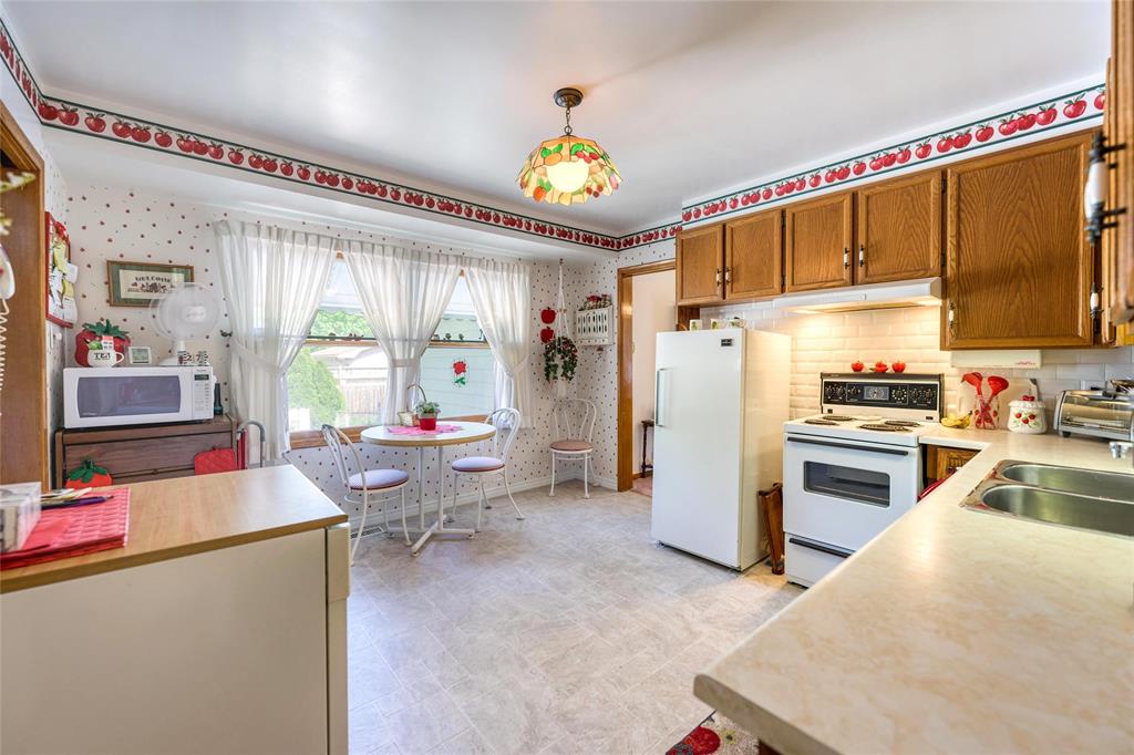 1334 ECHO Road, Sarnia, Ontario, Canada