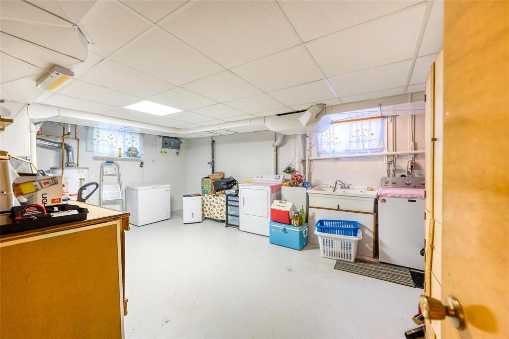1334 ECHO Road, Sarnia, Ontario, Canada