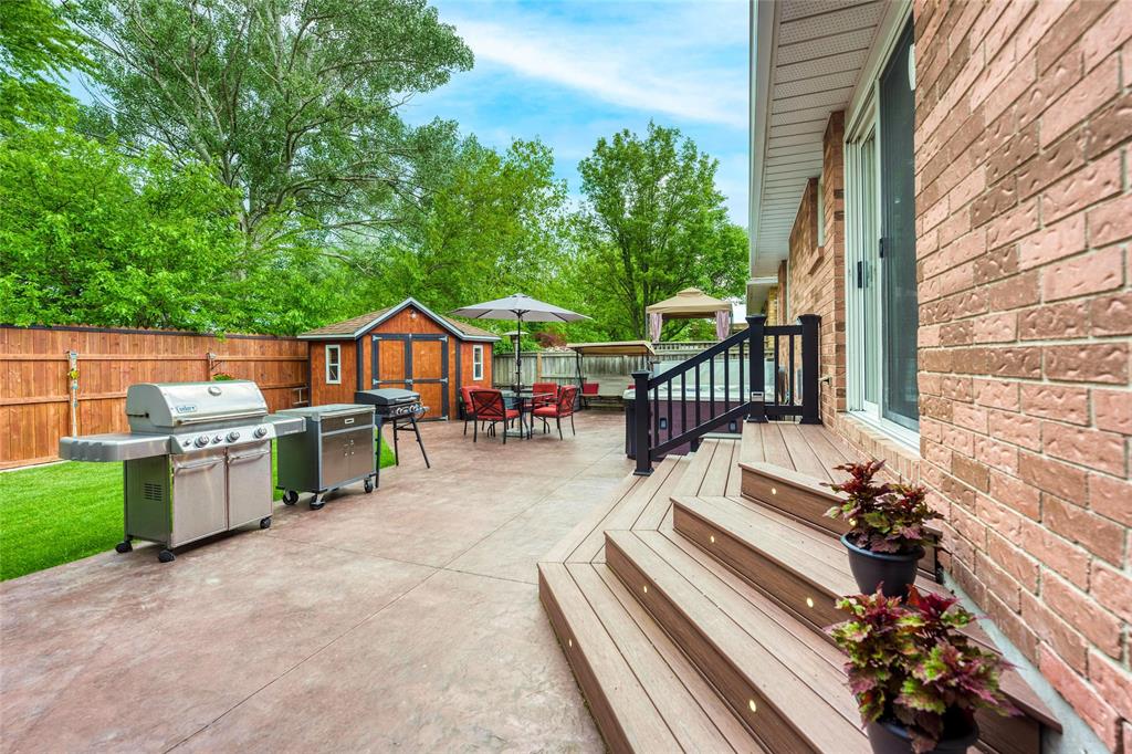 10 BROOK VIEW Court, Sarnia, Ontario, Canada