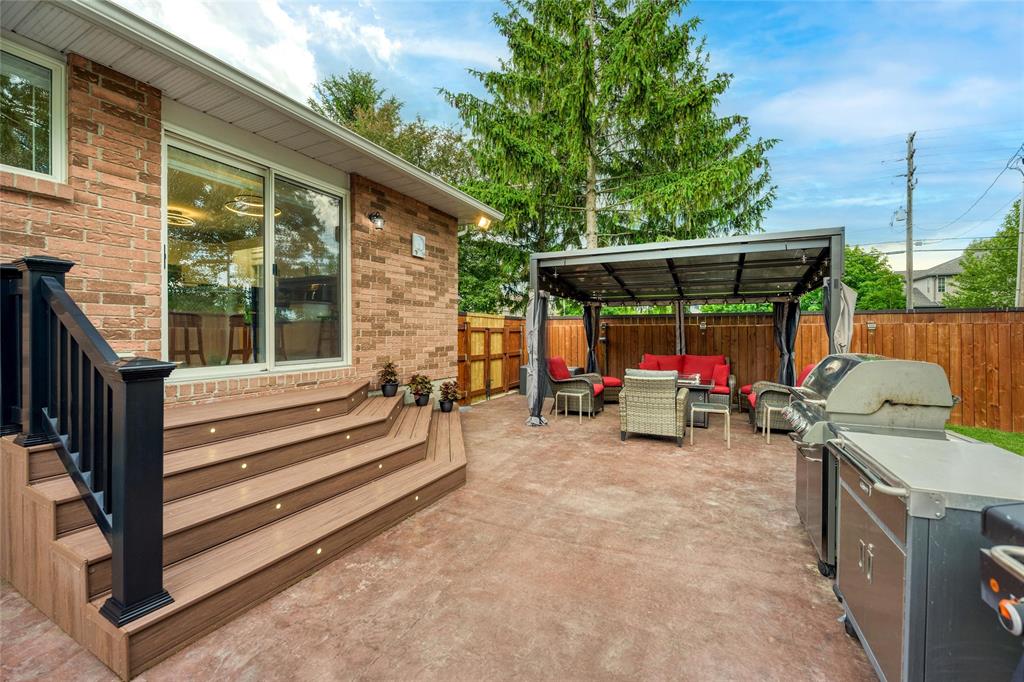 10 BROOK VIEW Court, Sarnia, Ontario, Canada