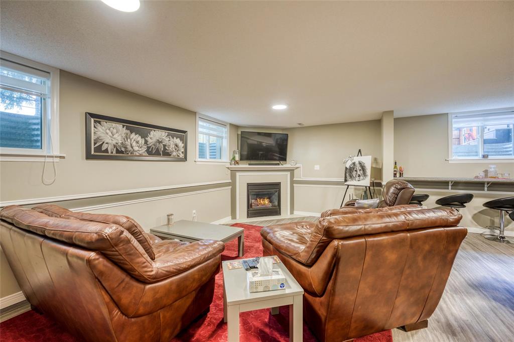 10 BROOK VIEW Court, Sarnia, Ontario, Canada