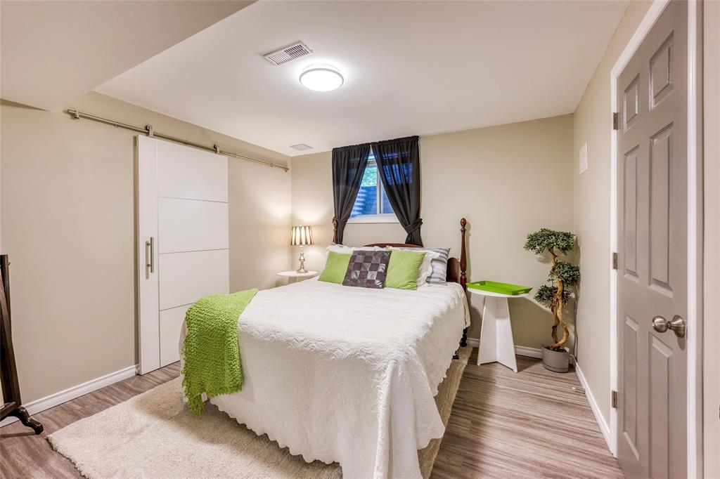 10 BROOK VIEW Court, Sarnia, Ontario, Canada