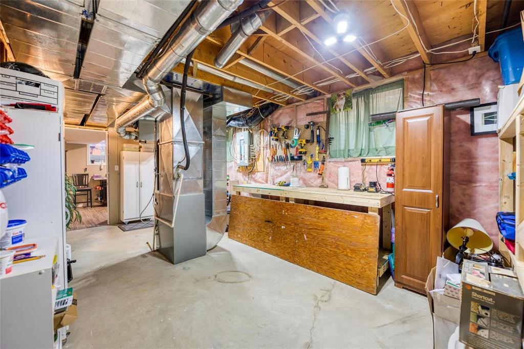 10 BROOK VIEW Court, Sarnia, Ontario, Canada