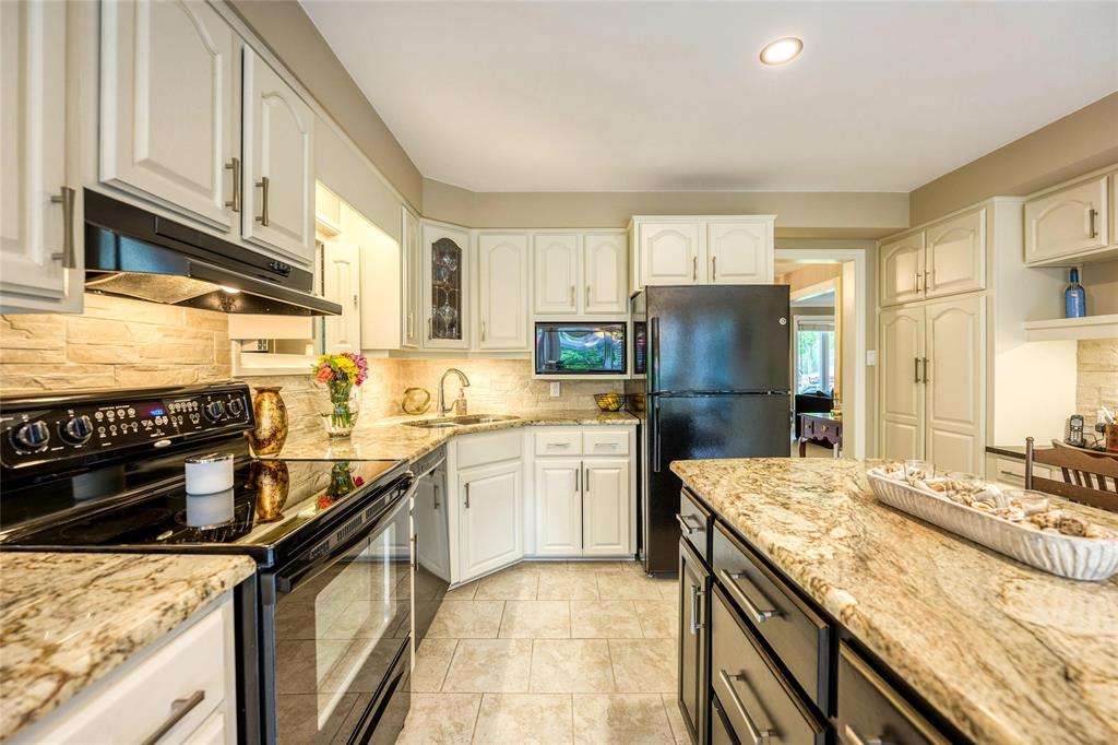1171 PARKLAND Place, Sarnia, Ontario, Canada