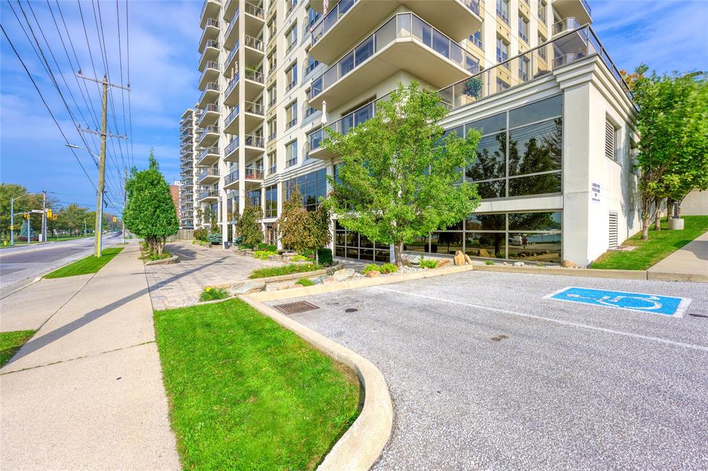 350 FRONT Street North Unit# 502, Sarnia, Ontario, Canada