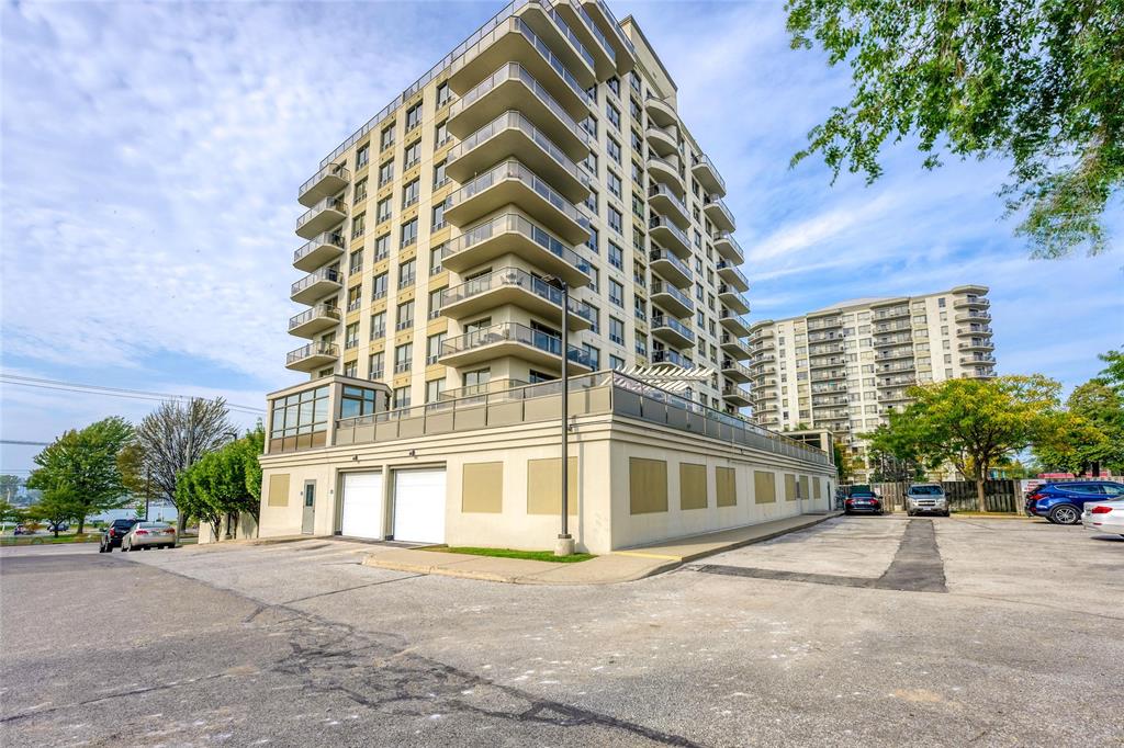 350 FRONT Street North Unit# 502, Sarnia, Ontario, Canada
