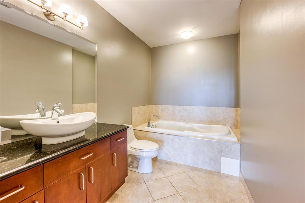 350 FRONT Street North Unit# 502, Sarnia, Ontario, Canada