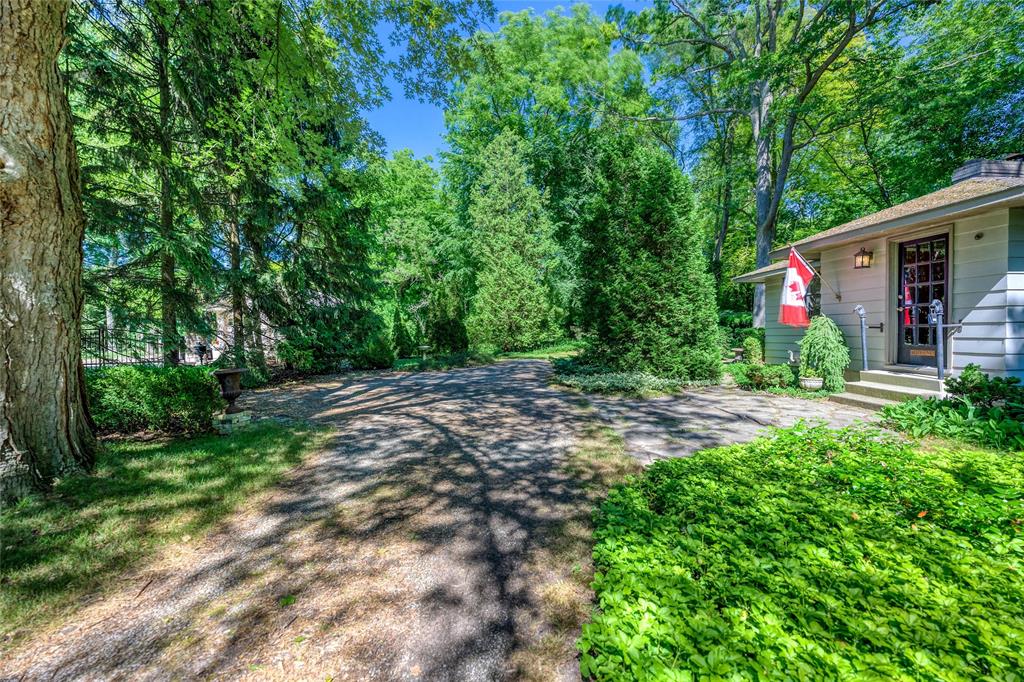1390 ANDOVER Lane, Sarnia, Ontario, Canada
