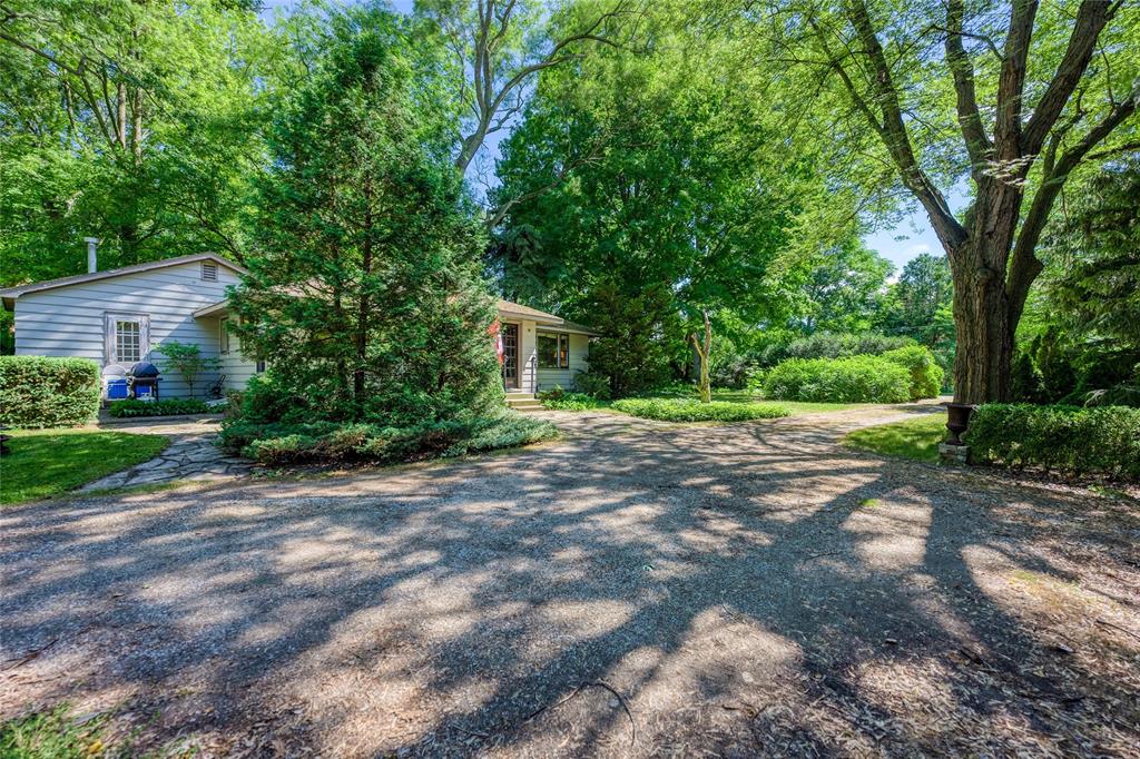 1390 ANDOVER Lane, Sarnia, Ontario, Canada