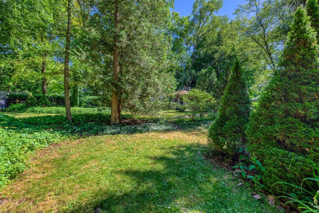 1390 ANDOVER Lane, Sarnia, Ontario, Canada