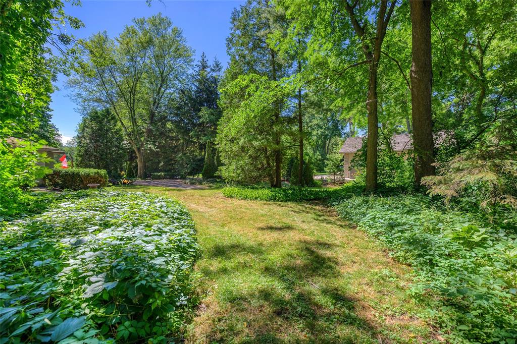 1390 ANDOVER Lane, Sarnia, Ontario, Canada