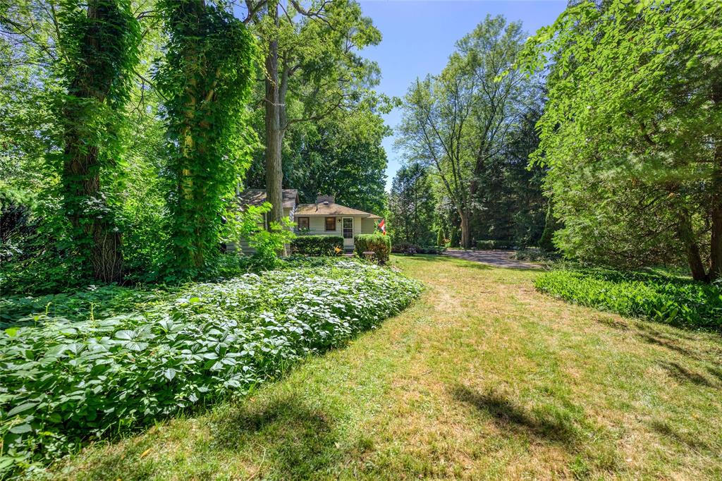 1390 ANDOVER Lane, Sarnia, Ontario, Canada