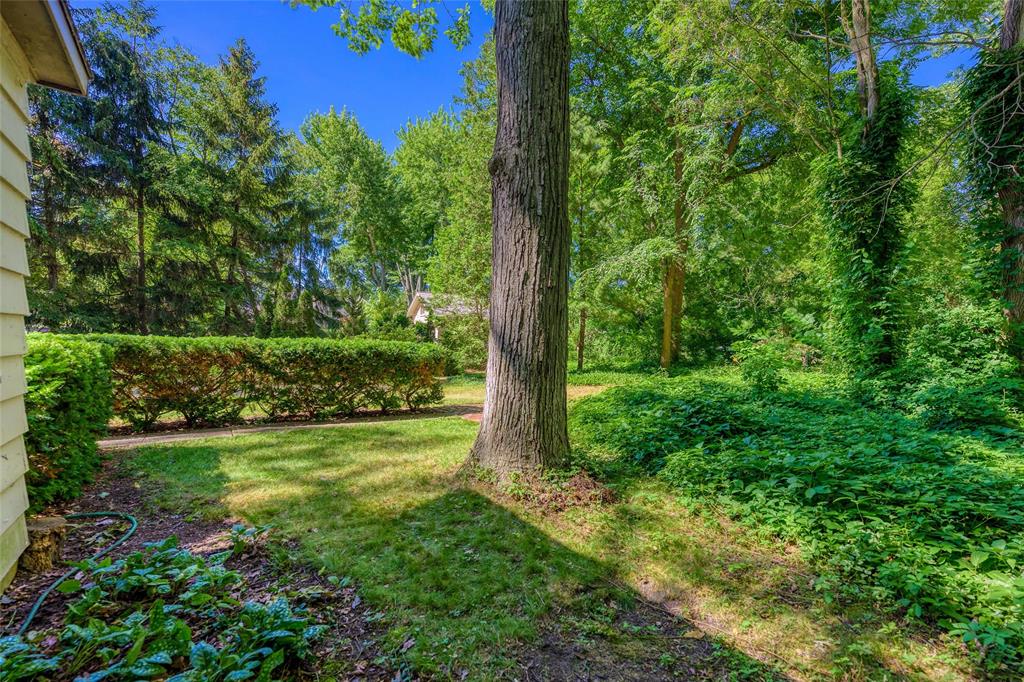 1390 ANDOVER Lane, Sarnia, Ontario, Canada