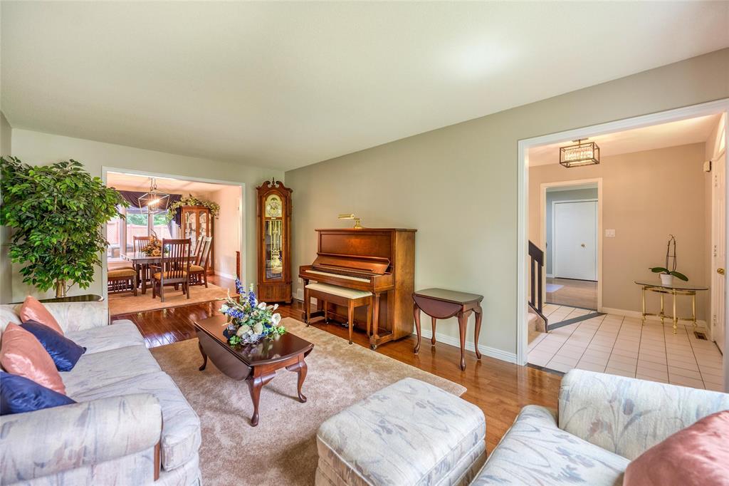 1910 CLARENCE Street, Sarnia, Ontario, Canada