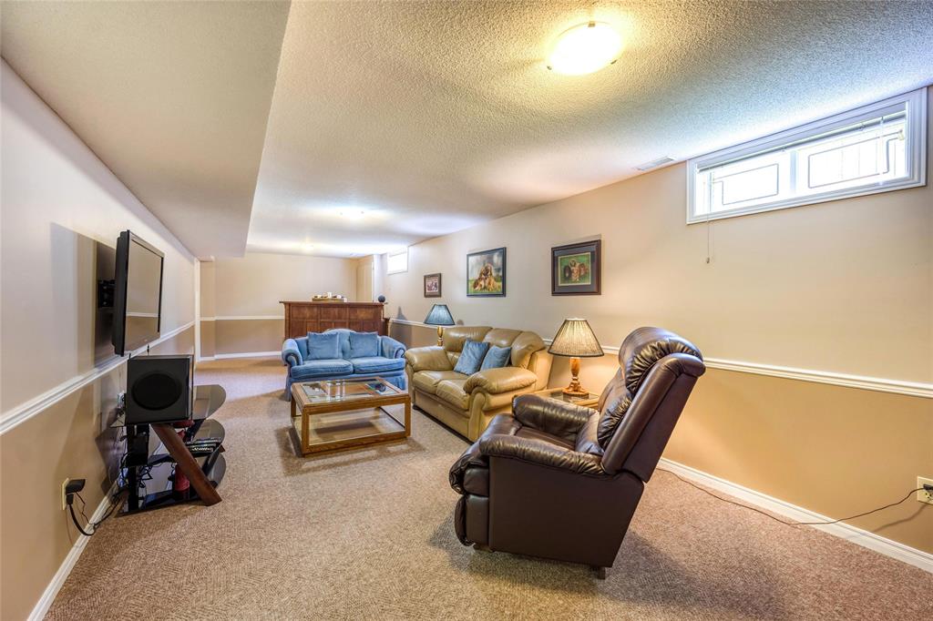 1910 CLARENCE Street, Sarnia, Ontario, Canada