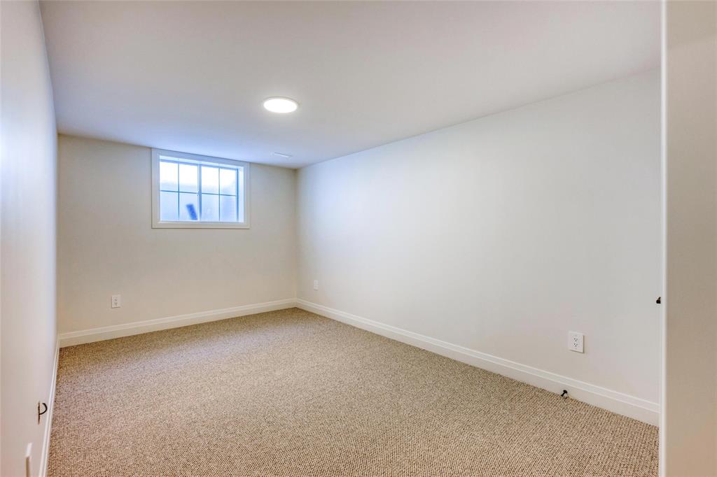 1801 ROBERT Street, Sarnia, Ontario, Canada