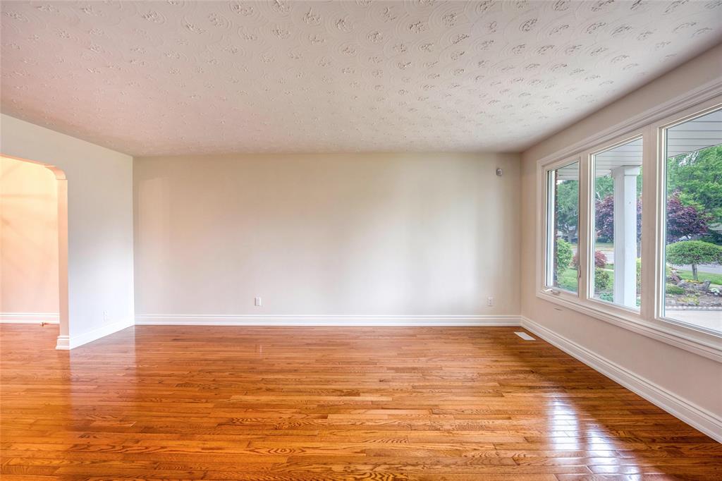 1324 WILTSHIRE Drive, Sarnia, Ontario, Canada