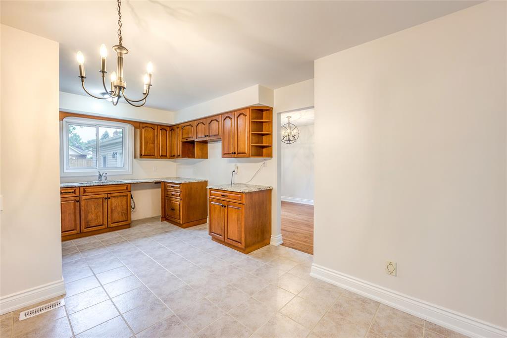 1324 WILTSHIRE Drive, Sarnia, Ontario, Canada