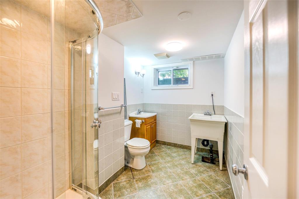 1324 WILTSHIRE Drive, Sarnia, Ontario, Canada