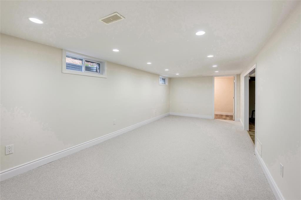 1324 WILTSHIRE Drive, Sarnia, Ontario, Canada