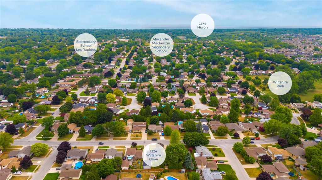 1324 WILTSHIRE Drive, Sarnia, Ontario, Canada