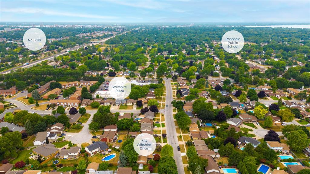 1324 WILTSHIRE Drive, Sarnia, Ontario, Canada