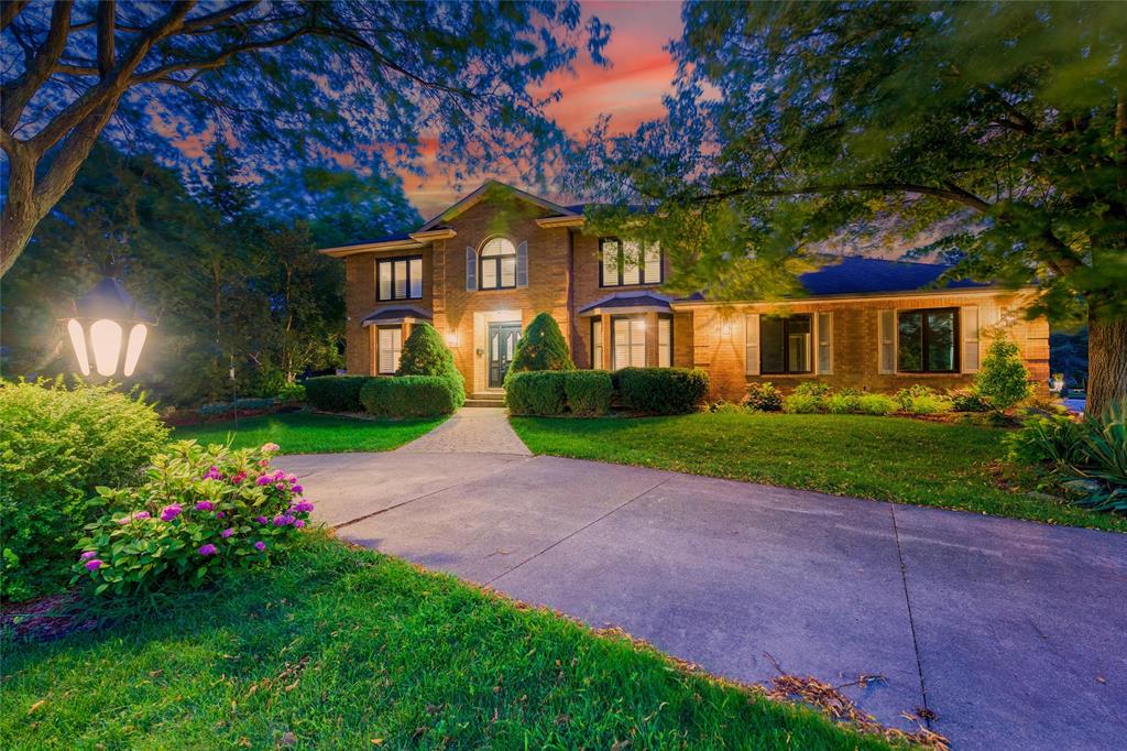1600 HOLDEN Drive, Sarnia, Ontario, Canada