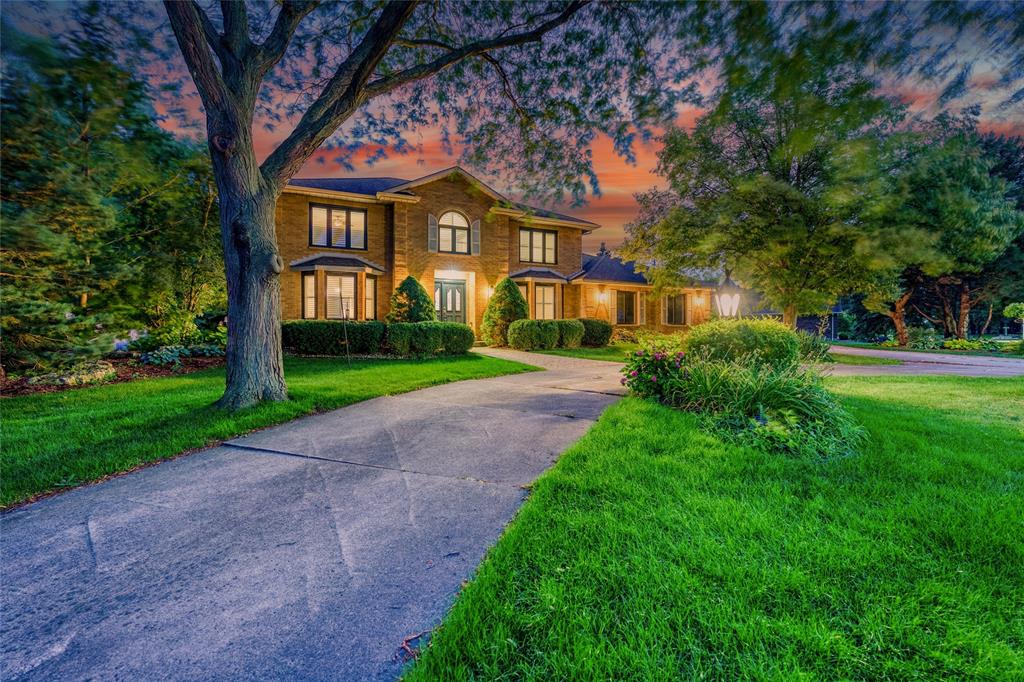1600 HOLDEN Drive, Sarnia, Ontario, Canada