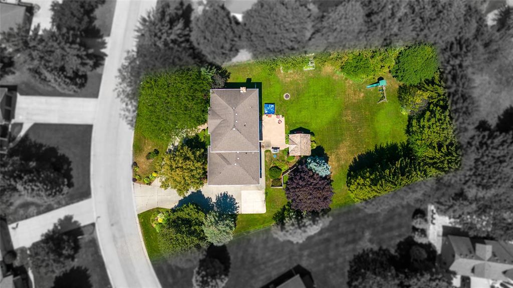 1600 HOLDEN Drive, Sarnia, Ontario, Canada