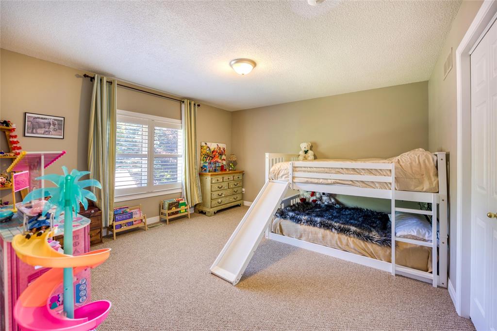 1600 HOLDEN Drive, Sarnia, Ontario, Canada