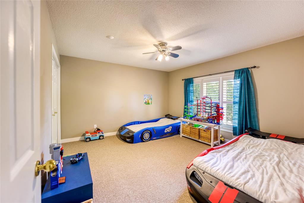 1600 HOLDEN Drive, Sarnia, Ontario, Canada