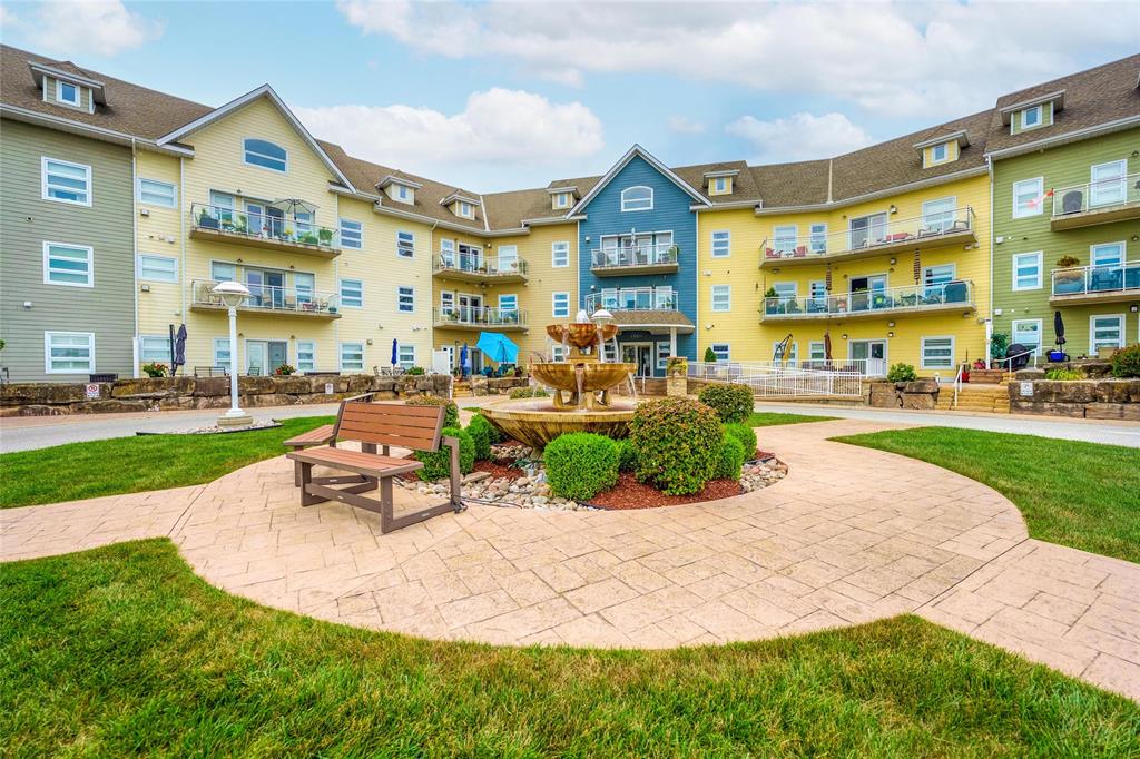 1550 VENETIAN Boulevard Unit# 206, Point Edward, Ontario, Canada