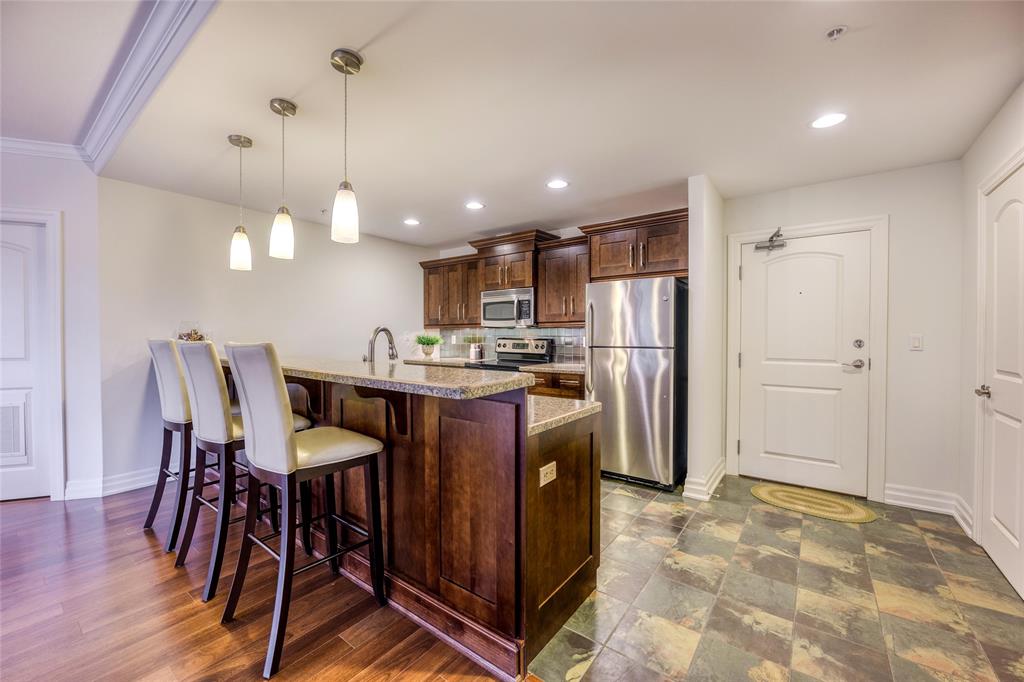 1550 VENETIAN Boulevard Unit# 206, Point Edward, Ontario, Canada