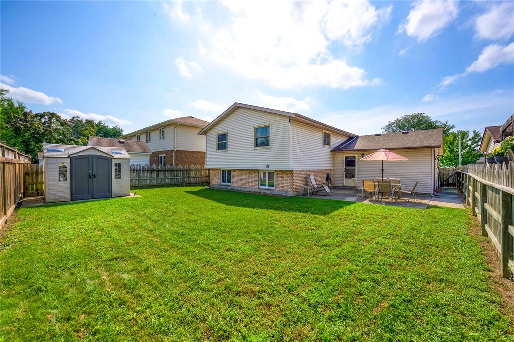 614 BRISTOL Street, Sarnia, Ontario, Canada