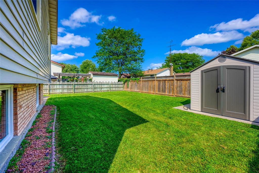614 BRISTOL Street, Sarnia, Ontario, Canada
